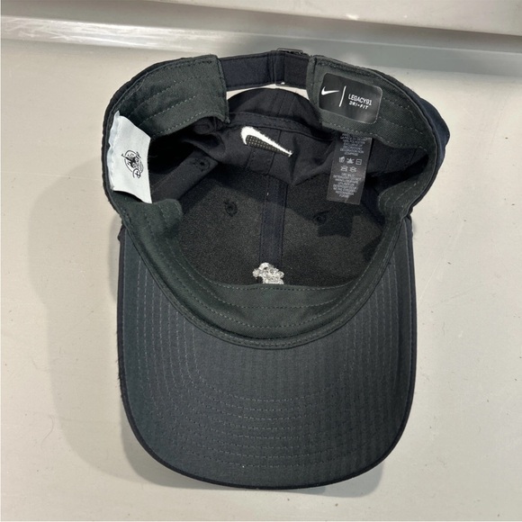 Nike X Disney Parks Mickey Mouse Nike Legacy91 Golf Dri Fit Black Hat Cap OSFM - Picture 7 of 10